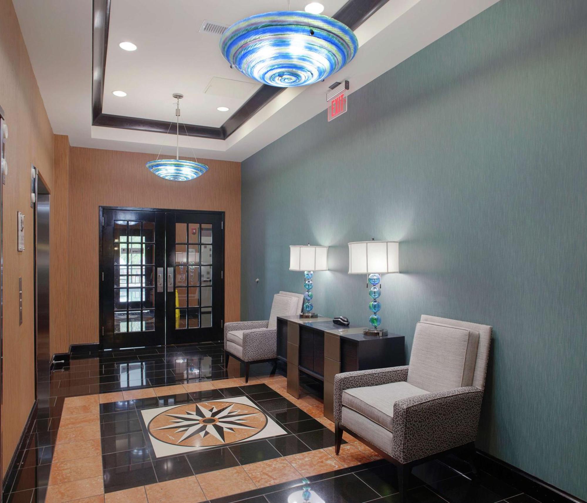 Doubletree Suites By Hilton Μπέντονβιλ Εξωτερικό φωτογραφία