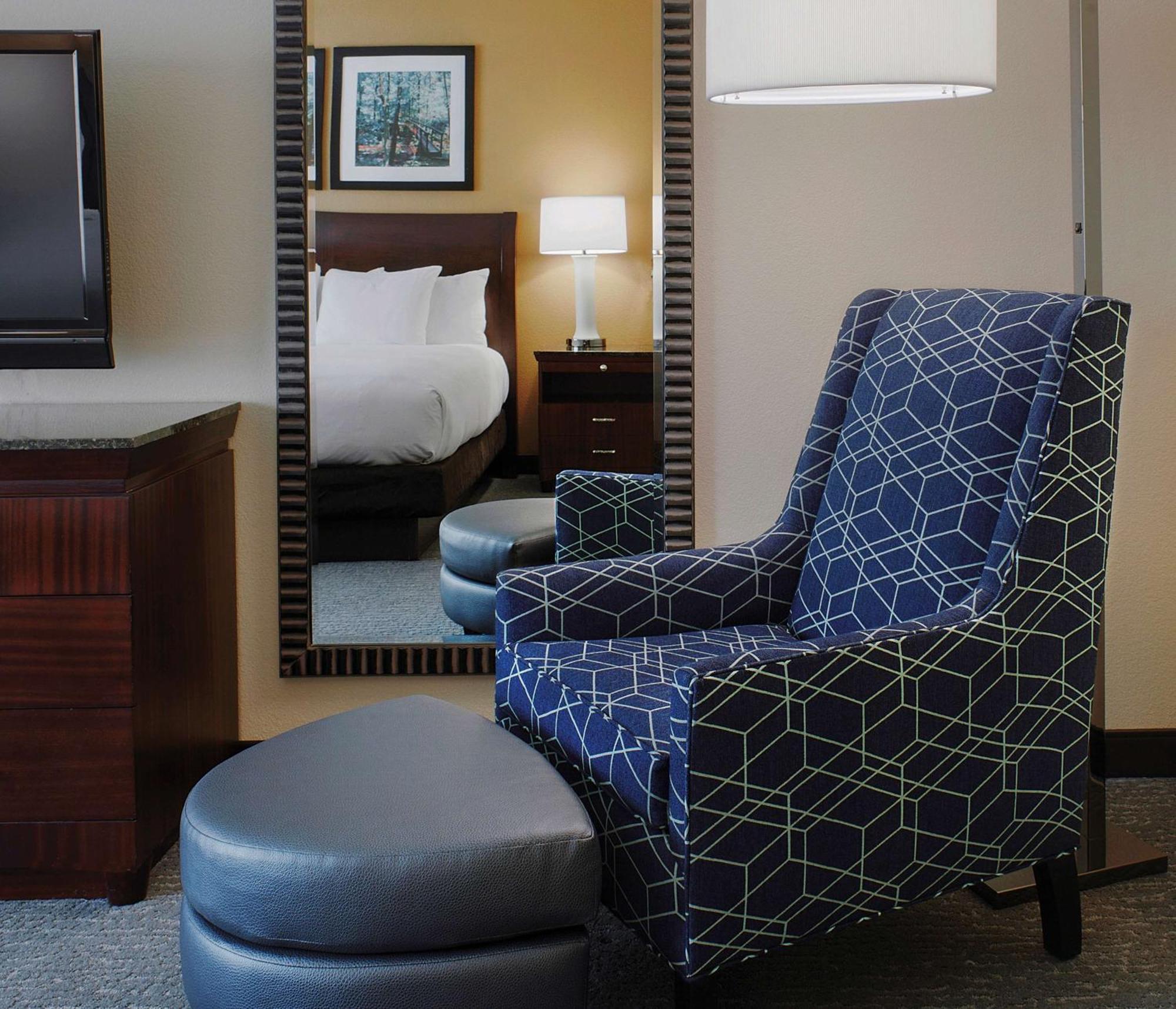 Doubletree Suites By Hilton Μπέντονβιλ Εξωτερικό φωτογραφία