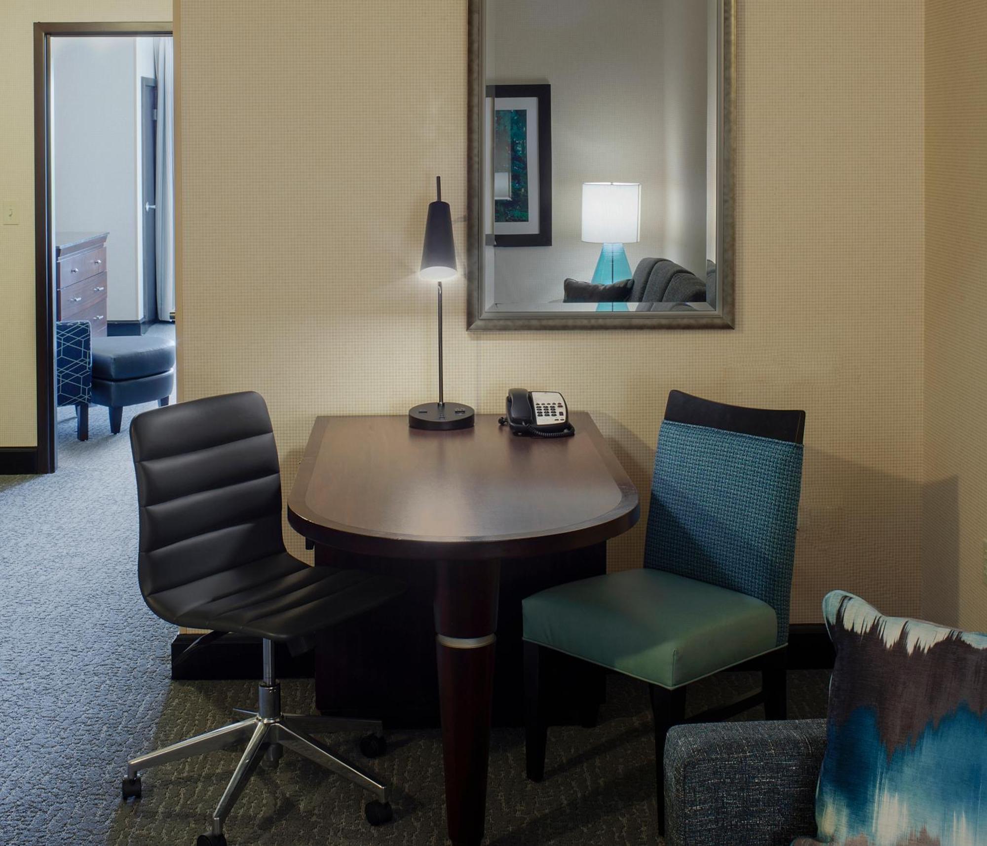 Doubletree Suites By Hilton Μπέντονβιλ Εξωτερικό φωτογραφία