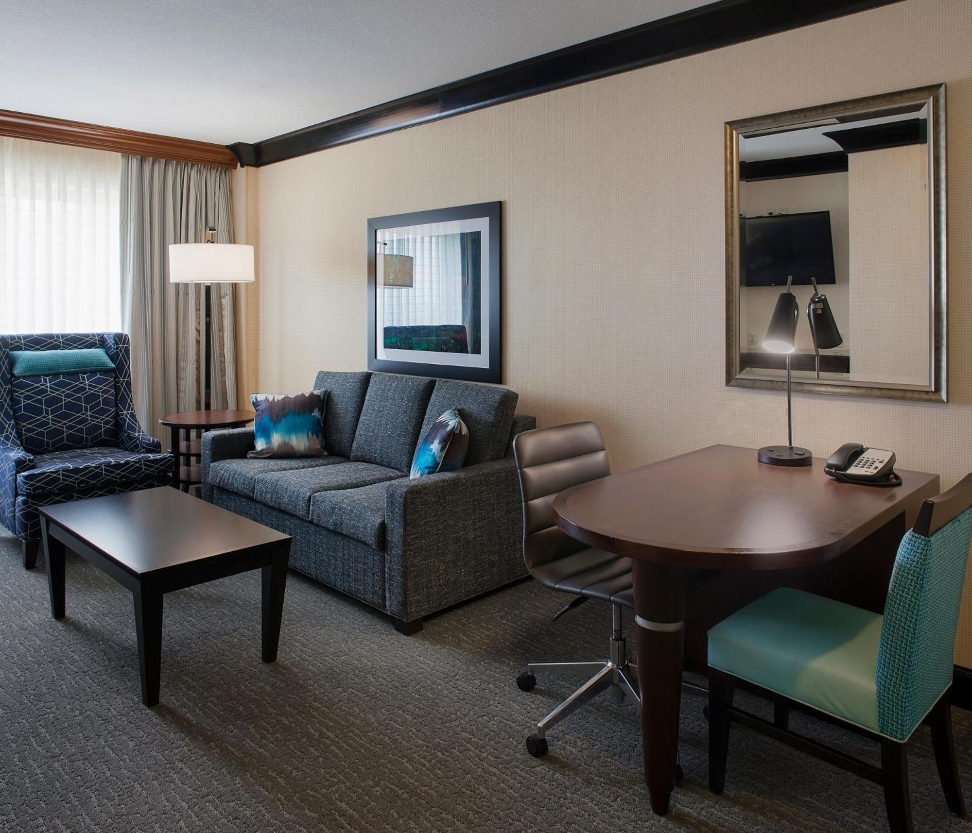 Doubletree Suites By Hilton Μπέντονβιλ Εξωτερικό φωτογραφία