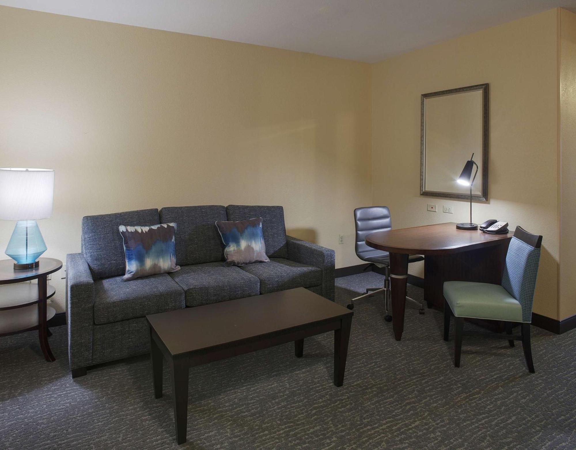Doubletree Suites By Hilton Μπέντονβιλ Εξωτερικό φωτογραφία