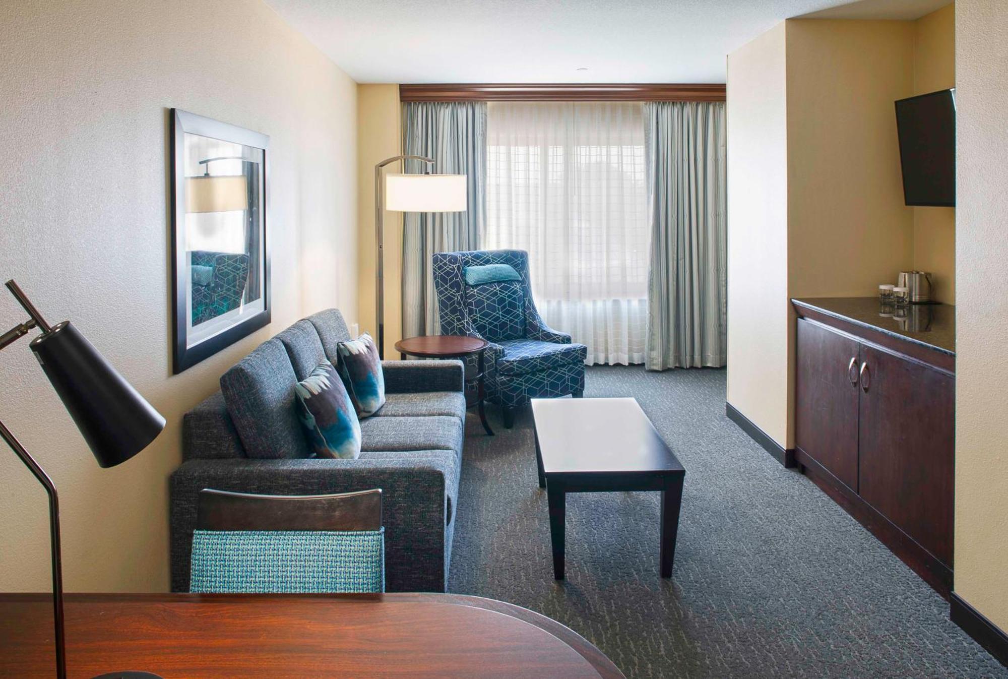Doubletree Suites By Hilton Μπέντονβιλ Εξωτερικό φωτογραφία