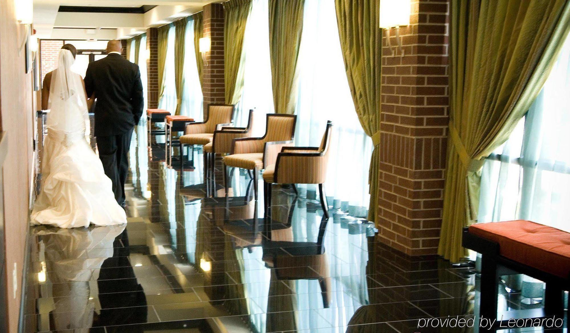Doubletree Suites By Hilton Μπέντονβιλ Εσωτερικό φωτογραφία