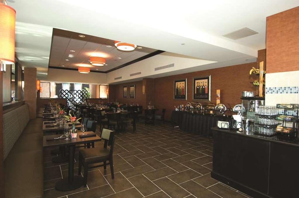 Doubletree Suites By Hilton Μπέντονβιλ Εστιατόριο φωτογραφία